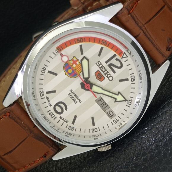 Vintage 1978 Seiko FCB Automatic Mens Silver Watch W/daydate & FCB accents - Picture 1 of 9